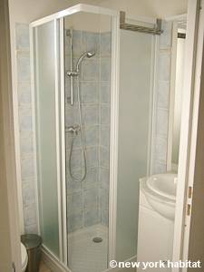 Sur de Francia - Provenza - 1 Dormitorio - D&uacute;plex alojamiento - ba&ntilde;o (PR-924) photo 1 de 3