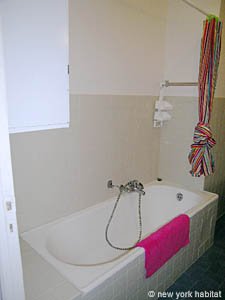Sud de la France - C&ocirc;te d'Azur - Studio T1 appartement location vacances - salle d'eau (PR-926) photo 4 sur 5