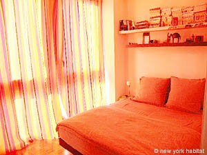 South France - Aix en Provence - Marseilles - 1 Bedroom accommodation - bedroom (PR-930) photo 6 of 10