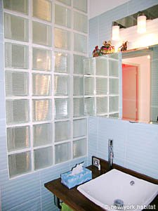 South France - Aix en Provence - Marseilles - 1 Bedroom accommodation - bathroom (PR-930) photo 4 of 6