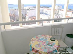South France - Aix en Provence - Marseilles - 1 Bedroom accommodation - kitchen (PR-930) photo 8 of 14