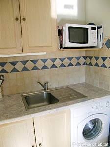 Sud de la France - Aix en Provence - Marseille - T2 logement location appartement - cuisine (PR-934) photo 3 sur 4