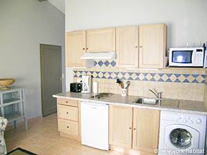Sud de la France - Aix en Provence - Marseille - T2 logement location appartement - cuisine (PR-934) photo 4 sur 4