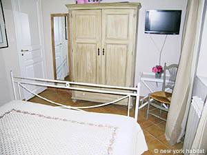 Sud della Francia - Aix en Provence - Marsiglia - 2 Camere da letto - Villa affitto bed breakfast - camera 1 (PR-935) photo 4 di 4