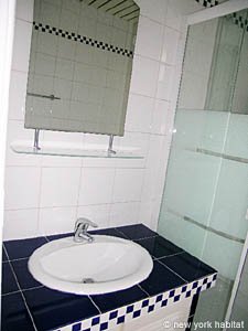 Sud della Francia - Costa Azzurra - 2 Camere da letto appartamento casa vacanze - bagno 1 (PR-936) photo 1 di 6