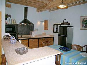 South of France - Provence - 2 Bedroom accommodation - kitchen (PR-939) photo 1 of 9 South of France - Provence - 2 Bedroom accommodation - kitchen (PR-939) photo 1 of 9