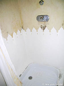 S&uuml;dfrankreich - Provence - Luberon - 2 Zimmer ferienwohnung - badezimmer 1 (PR-941) photo 3 von 6