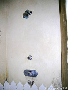 S&uuml;dfrankreich - Provence - Luberon - 2 Zimmer ferienwohnung - badezimmer 1 (PR-941) photo 4 von 6