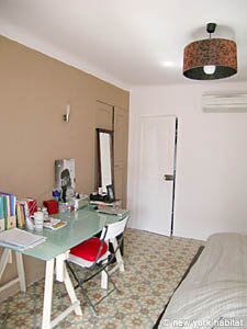South France - Aix en Provence - Marseilles - 1 Bedroom accommodation - bedroom (PR-946) photo 5 of 6