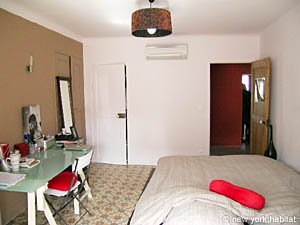 South France - Aix en Provence - Marseilles - 1 Bedroom accommodation - bedroom (PR-946) photo 6 of 6