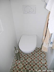 South France - Aix en Provence - Marseilles - 1 Bedroom accommodation - bathroom (PR-946) photo 5 of 6
