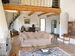 S&uuml;dfrankreich - Provence - Luberon - 4 Zimmer - Villa wohnungsvermietung - wohnzimmer (PR-947) photo 1 von 9