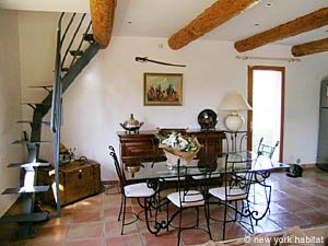 S&uuml;dfrankreich - Provence - Luberon - 4 Zimmer - Villa wohnungsvermietung - wohnzimmer (PR-947) photo 7 von 9