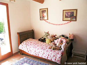 S&uuml;dfrankreich - Provence - Luberon - 4 Zimmer - Villa wohnungsvermietung - schlafzimmer 2 (PR-947) photo 1 von 4