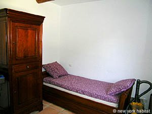 S&uuml;dfrankreich - Provence - Luberon - 4 Zimmer - Villa wohnungsvermietung - schlafzimmer 3 (PR-947) photo 4 von 5