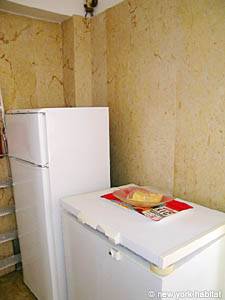 South France - French Riviera - 3 Bedroom - Villa accommodation - kitchen (PR-948) photo 5 of 5