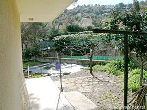 South France - French Riviera - 3 Bedroom - Villa accommodation - bedroom 2 (PR-948) photo 3 of 4