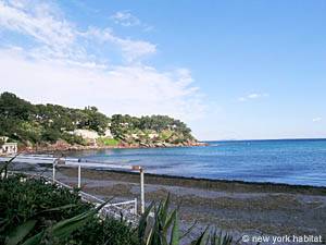 South France - French Riviera - 3 Bedroom - Villa accommodation - other (PR-948) photo 14 of 18