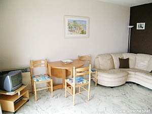 S&uuml;dfrankreich - C&ocirc;te d'Azur - 2 Zimmer ferienwohnung - wohnzimmer (PR-949) photo 2 von 5