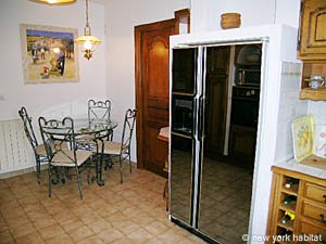 South France - French Riviera - 4 Bedroom - Villa accommodation - kitchen (PR-951) photo 3 of 6