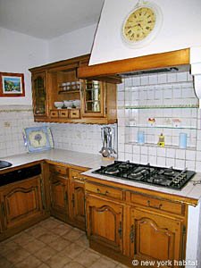 South France - French Riviera - 4 Bedroom - Villa accommodation - kitchen (PR-951) photo 5 of 6