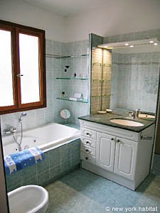 South France - French Riviera - 4 Bedroom - Villa accommodation - bathroom 2 (PR-951) photo 1 of 5