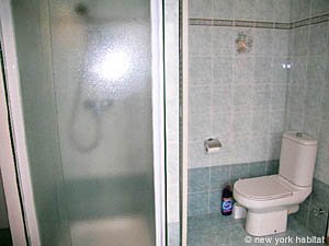 South France - French Riviera - 4 Bedroom - Villa accommodation - bathroom 2 (PR-951) photo 5 of 5