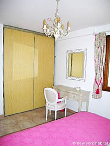 South France - French Riviera - 4 Bedroom - Villa accommodation - bedroom 4 (PR-951) photo 4 of 4