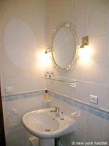 South France - French Riviera - 4 Bedroom - Villa accommodation - bathroom 3 (PR-951) photo 3 of 4