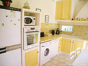 South France - Aix en Provence - Marseilles - 4 Bedroom - Villa apartment - kitchen (PR-961) photo 1 of 10