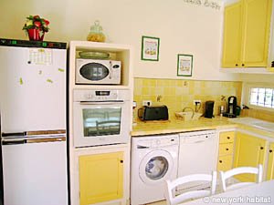 South France - Aix en Provence - Marseilles - 4 Bedroom - Villa apartment - kitchen (PR-961) photo 4 of 10