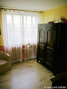 South France - Aix en Provence - Marseilles - 4 Bedroom - Villa apartment - bedroom 1 (PR-961) photo 3 of 6