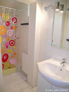 South France - Aix en Provence - Marseilles - 4 Bedroom - Villa apartment - bathroom 3 (PR-961) photo 2 of 3
