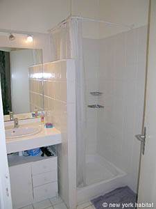 South France - French Riviera - 3 Bedroom apartment - bathroom 2 (PR-964) photo 1 of 6