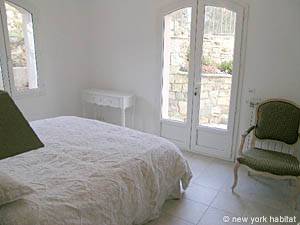 S&uuml;dfrankreich - C&ocirc;te d'Azur - 5 Zimmer - Villa ferienwohnung - schlafzimmer 1 (PR-965) photo 1 von 4