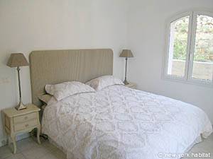 S&uuml;dfrankreich - C&ocirc;te d'Azur - 5 Zimmer - Villa ferienwohnung - schlafzimmer 1 (PR-965) photo 2 von 4