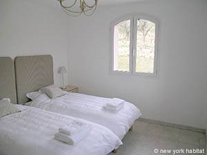 S&uuml;dfrankreich - C&ocirc;te d'Azur - 5 Zimmer - Villa ferienwohnung - schlafzimmer 4 (PR-965) photo 2 von 5