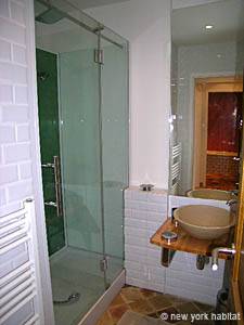 Sud della Francia - Provenza - 2 Camere da letto appartamento casa vacanze - bagno 2 (PR-969) photo 2 di 4
