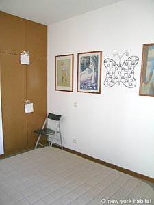 Sud de la France - Provence - Luberon - T4 - Villa appartement location vacances - chambre 1 (PR-981) photo 5 sur 6