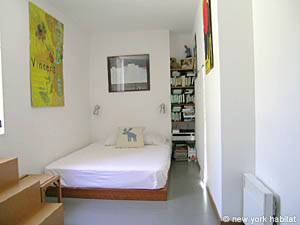 Sud de la France - Provence - Luberon - T4 - Villa appartement location vacances - chambre 2 (PR-981) photo 2 sur 4