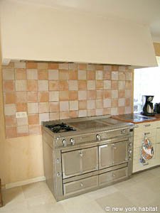 S&uuml;dfrankreich - C&ocirc;te d'Azur - 5 Zimmer - Villa ferienwohnung - k&uuml;che (PR-985) photo 2 von 8