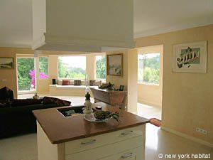 S&uuml;dfrankreich - C&ocirc;te d'Azur - 5 Zimmer - Villa ferienwohnung - k&uuml;che (PR-985) photo 8 von 8