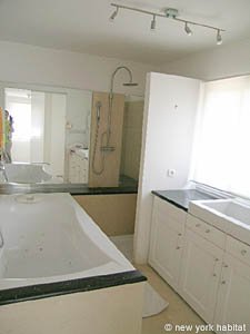 S&uuml;dfrankreich - C&ocirc;te d'Azur - 5 Zimmer - Villa ferienwohnung - badezimmer 1 (PR-985) photo 2 von 7