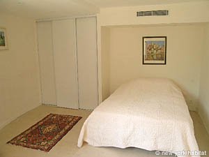 S&uuml;dfrankreich - C&ocirc;te d'Azur - 5 Zimmer - Villa ferienwohnung - schlafzimmer 3 (PR-985) photo 2 von 6