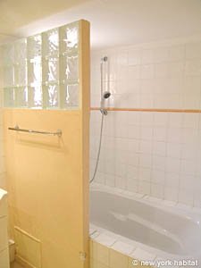 S&uuml;dfrankreich - C&ocirc;te d'Azur - 5 Zimmer - Villa ferienwohnung - badezimmer 3 (PR-985) photo 3 von 5
