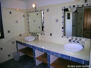 S&uuml;dfrankreich - Montpellier und Umgebung - 6 Zimmer - Mas ferienwohnung - badezimmer 1 (PR-992) photo 1 von 3