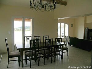 South France - Aix en Provence - Marseilles - 2 Bedroom - Villa apartment - living room (PR-995) photo 6 of 7