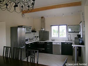 South France - Aix en Provence - Marseilles - 2 Bedroom - Villa apartment - kitchen (PR-995) photo 2 of 4