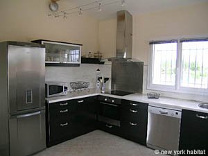 South France - Aix en Provence - Marseilles - 2 Bedroom - Villa apartment - kitchen (PR-995) photo 4 of 4