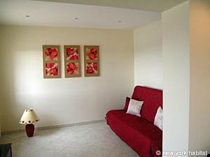 South France - Aix en Provence - Marseilles - 2 Bedroom - Villa apartment - living room (PR-995) photo 5 of 7